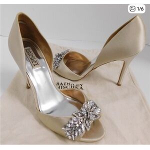 Badgley‎ Mischka Champagne Satin Jeweled Open Toe Pumps 8.5 M